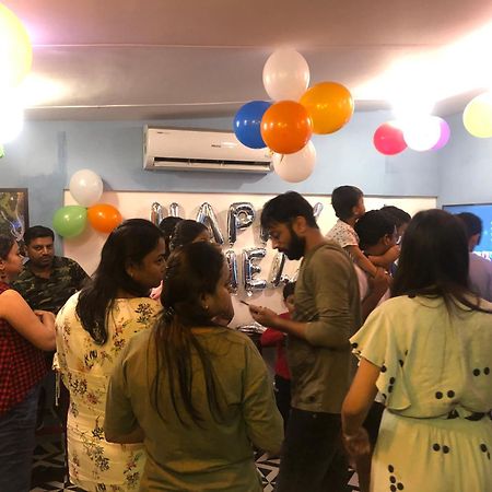 Stay Villa Hostel For Male And Female Mumbai  Buitenkant foto