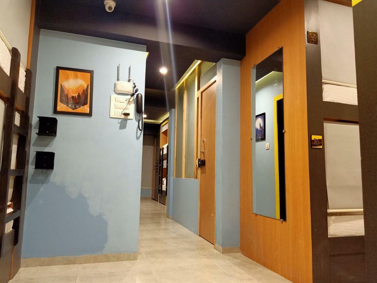 Stay Villa Hostel For Male And Female Mumbai  Buitenkant foto